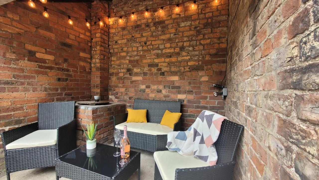 Hartoft St - 2 Bed Near River York Exterior foto
